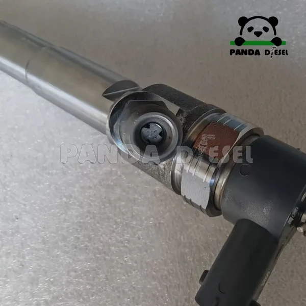 Common Rail Injector for GAZ Gazelle Sobol 2.8 TD ISF2.8 0445110376 0445110594 0445110808 5258744 Factory

