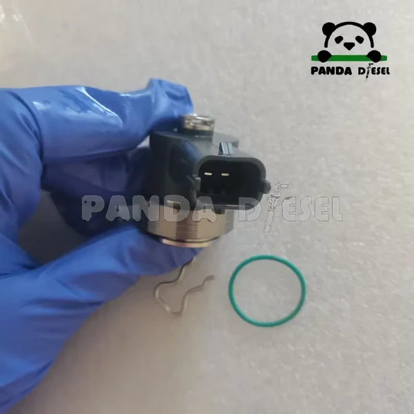 Solenoid Valve F00VC30318 FOOVC30318 for Injector 0445110183 0445110159 0445110327 0445110326 0445110291  