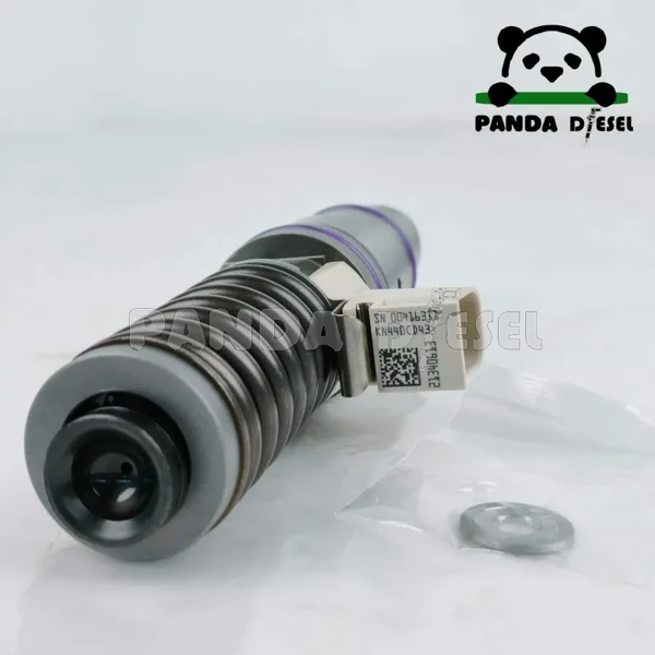 higher quality delphi eui 2 fuel injector 4pins 21340613 bebe4d24103 bebe4d24003 fit for volvo md13 diesel engine supplier